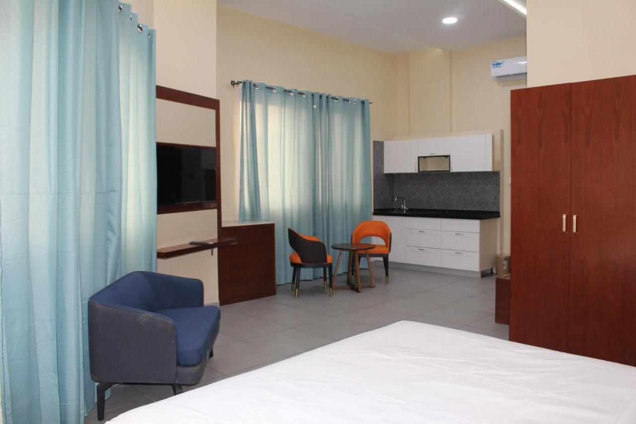 Ixoras Hotel 킨샤사 외부 사진